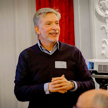 Dr méd. Oscar Matzinger, Président Swiss Multidisciplinary Cancer Network, Directeur médical Radio-oncologie, Clinique de Genolier et Clinique Générale-Beaulieu