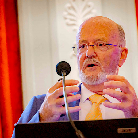 Prof Dr méd. Claude Pichard, Médecin consultant, Unité de nutrition, Hôpitaux Universitaires de Genève (HUG)