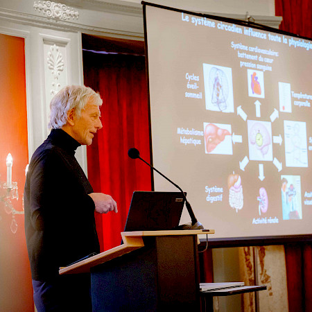 Prof Dr méd. Ueli Schiebler, International Member of the National Academy of Sciences, USA Département de biologie moléculaire et cellulaire, Faculté des sciences, Université de Genève